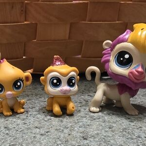 Littlest Pet Shop Monkey and Lion Figures - Orange and Purple
